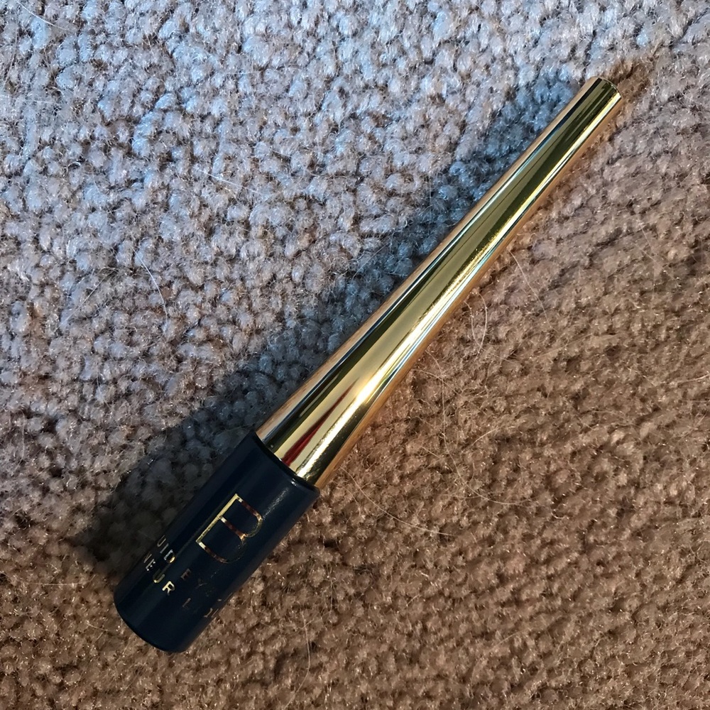 Liquid eyeliner, black